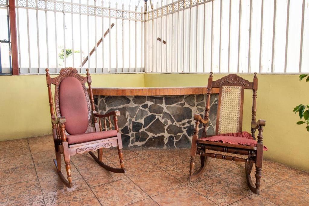 Sura Bed And Breakfast サンホセ エクステリア 写真