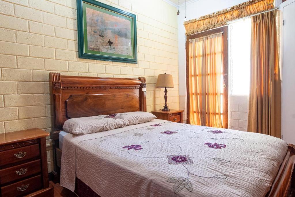 Sura Bed And Breakfast サンホセ エクステリア 写真