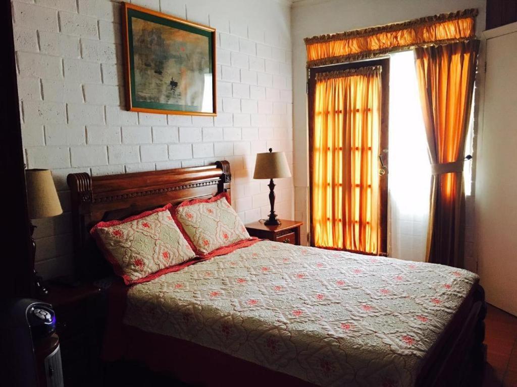 Sura Bed And Breakfast サンホセ エクステリア 写真